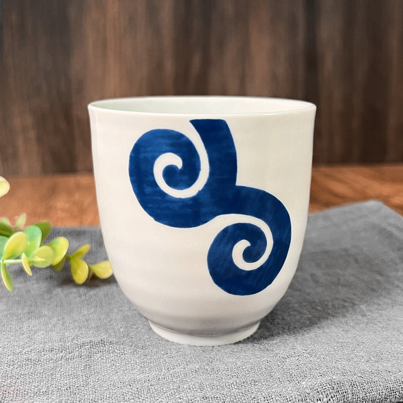 Japanese Arita Ware Tea Cup Blue Vine 300ml