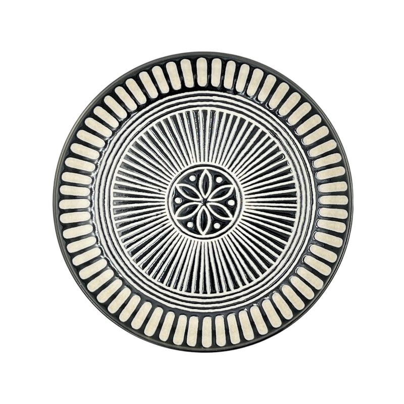 Amana Edulis Plate Black & White Stripes
