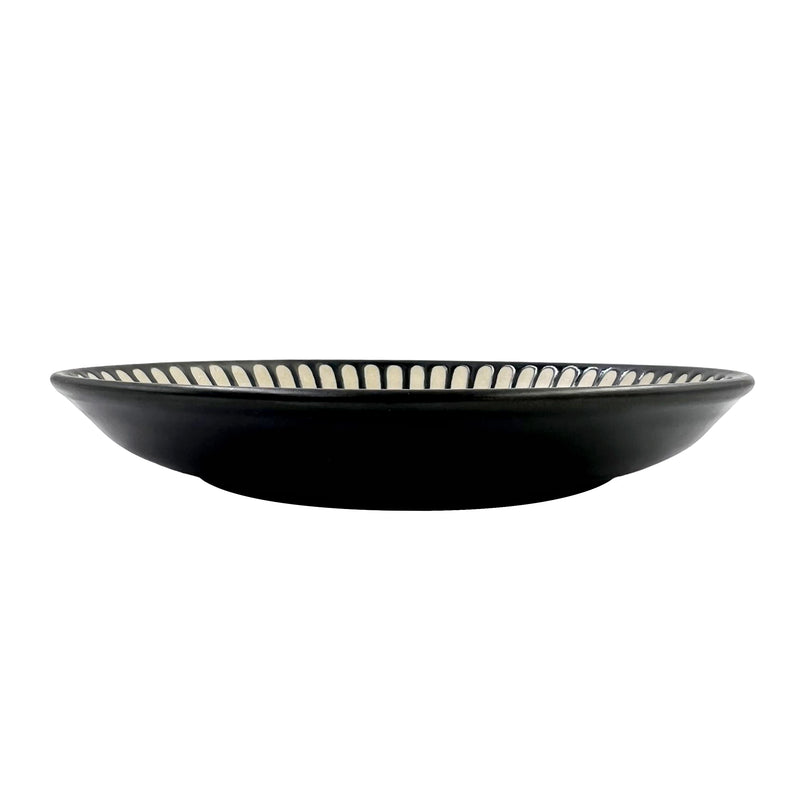 Amana Edulis Plate Black & White Stripes